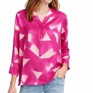 Natori Pink and White Geometric Blouse